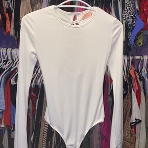 Perfect shape soild white BLUSH body suit snap button open  lace up back sz MED